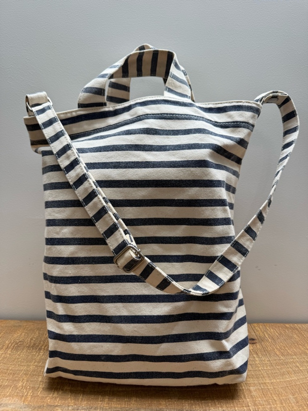 Pre loved Baggu Striped Duck Bag Recycled Cotton Tote Crossbody w/ Pockets
